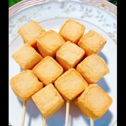 ร้านลูกชิ้นทอดคุณยาย (เจ้าเก่า)
