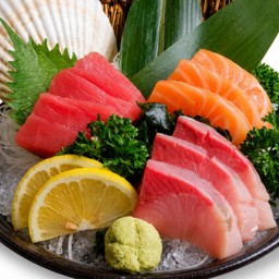 8237. D-Sashimi Set 3 kinds