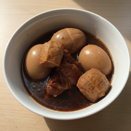 ไข่พะโล้หมู