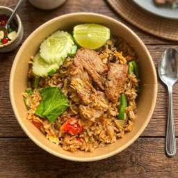 ข้าวผัดรถไฟ หรือข้าวผัดโบราณ ใส่หมู