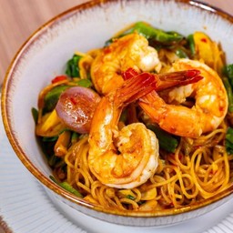 พาสต้าต้มยำแห้งกุ้งสด