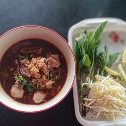 ก๋วยเตี๋ยวเนื้อสด เส้นเล็ก