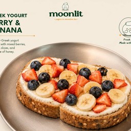 Greek Cream Berry & Banana Toast 🍓🫐🍌