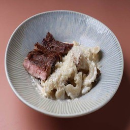 Alfredo with Striploin