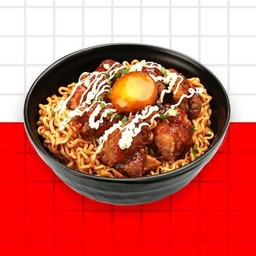 บะหมี่ไก่ทอดสไปซี่มาโยไข่ดองซีอิ๊ว