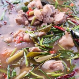ต้มยำขาหมูพริกทอดโบราณ