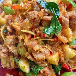 ผัดเผ็ดขาหมูรสจัด