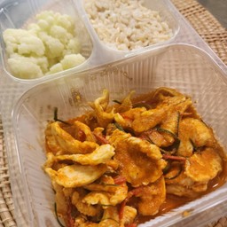 (อาหารคลีน) box พะแนงอกไก่