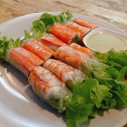 สลัดโรลกุ้งสด