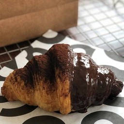 Chocolate Lava Croissant ครัวซองช็อกโกแลต