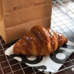 Caramel Homemade Croissant ครัวซองคาราเมล