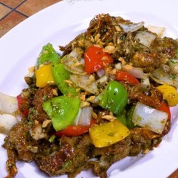 ปูนิ่มผัดพริกไทดำ