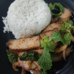 ข้าวยำคอหมูย่าง