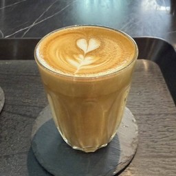 HOT FLAT WHITE
