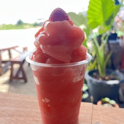 สตอเบอรี่สมูทตี้