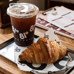 Americano + Plain Croissant อเมริกาโน่ + เพลนครัวซอง