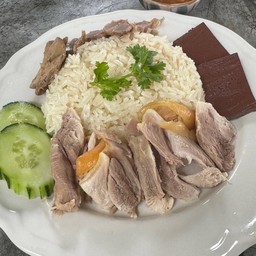 ข้าวมันไก่พิเศษ