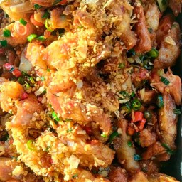 หมูกรอบอาหารตามสั่ง ตลาดเรือบิน