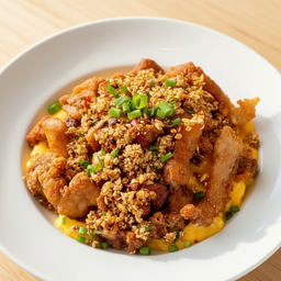 ข้าวไข่ข้นสามชั้นคั่วพริกเกลือ