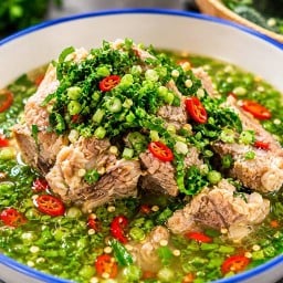 เล้งแซ่บชุมพรเจ้าเก่า (สี่แยก รพ.ชุมพร) Chumphon