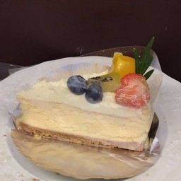 Fresh fruit cheese cake