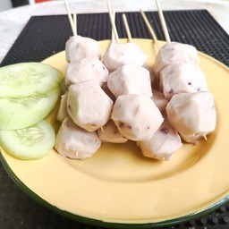 ลูกชิ้นปลาหมึก