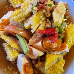 ตำข้าวโพดไข่เค็ม