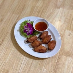 ปีกไก่ไวน์แดง.