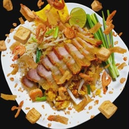 ผัดไทยหมูกรอบ