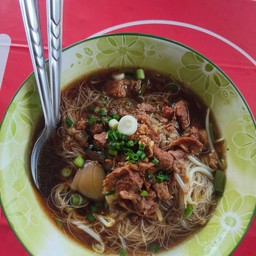ร้านก๋วยเตี๋ยวเนื้อตุ๋น ไก่ตุ๋น & ร้านน้ำ กะซ่า
