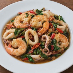 กระเพรากุ้ง + หมึก  ( กับข้าว )