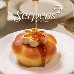 Serpens All day dining เอกมัย 12