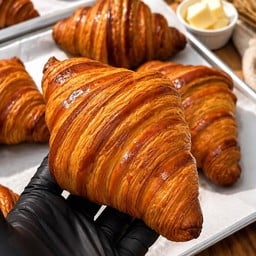 ครัวซอง plain croissant