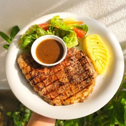 สเต็กPork chop พริกไทยดำ