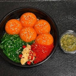 ข้าวหน้าไข่ดอง4ฟอง+1ฟองที่แถมฟรีด้วยจะรวมเป็น5ฟองค่ะ