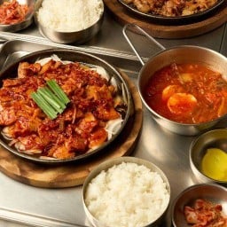 ร้านจากึมซอง Siam Square one สยามสแควร์วัน ชั้น  5