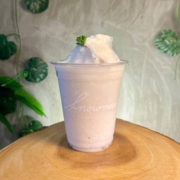 Coconut Smoothie มะพร้าวนมสดปั่น