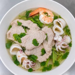 ก๋วยเตี๋ยวน้ำใสรวมมิตร