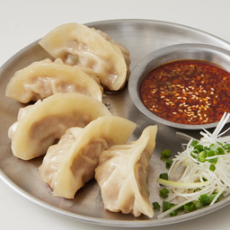 Pork Sichuan Gyoza (Steamed นึ่ง)