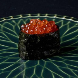 IKURA GUNKAN MAKI
