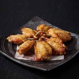 AGED CRISPY CHICKEN WINGS