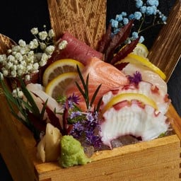 SASHIMI 5 KIND For 1 Person