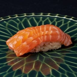 SALMON SUSHI
