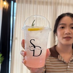 ครัวนายหนุ่ม Suk-udom Cafe & Restaurant สกลนคร
