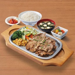 ชุดผัดซีอิ๊วกระทะร้อน (หมู/ไก่)