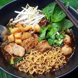 ก๋วยเตี๋ยวเรือโบราณ(สูตรปทุม) ซอยมหาดไทย รามคำแหง65