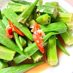 กระเจี๊ยบผัดน้ำมันหอย