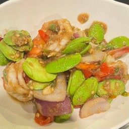 ผัดสะตอกะปิกุ้งสด