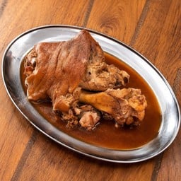 ขาหมูจักรพรรดิ เสิร์ฟยกขา (เนื้อ หนัง ครบเครื่อง)