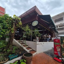 ร้านอาหารท้ายวัง